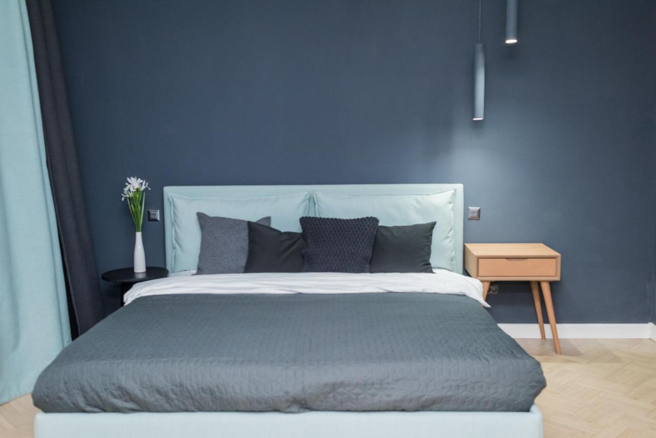 Explore The City From Its Center In A Chic Balcony Apartment Βουκουρέστι Εξωτερικό φωτογραφία